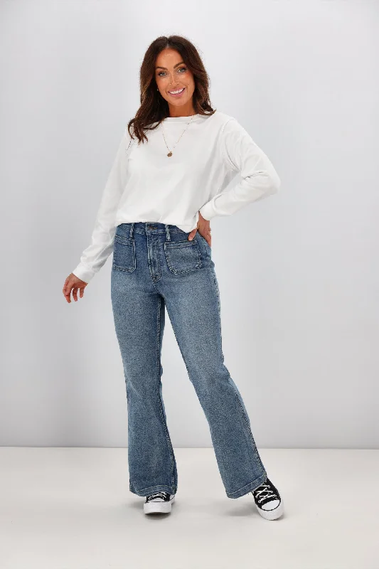 Weekend Special Shine On Label Leo Patch Pocket Flare Jean Indigo