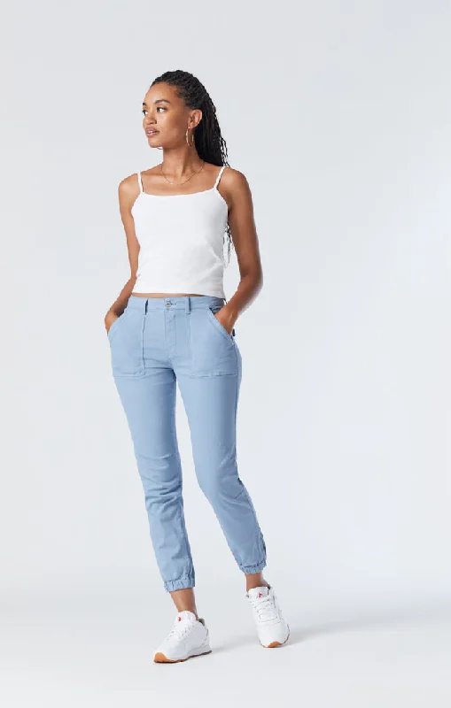 Doorbuster Deal IVY SLIM CARGO PANTS IN MOUNTAIN SPRING TWILL