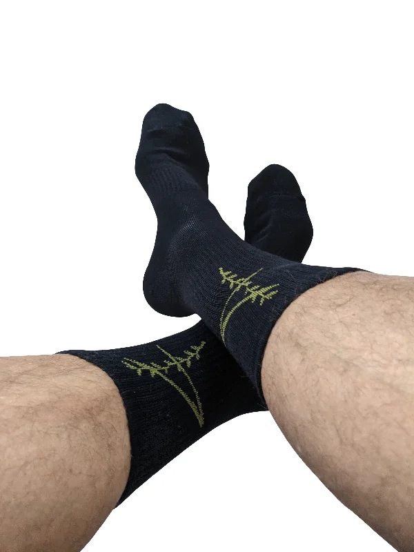 Weekend Specials to Enjoy "4" rth Black Sport Socks