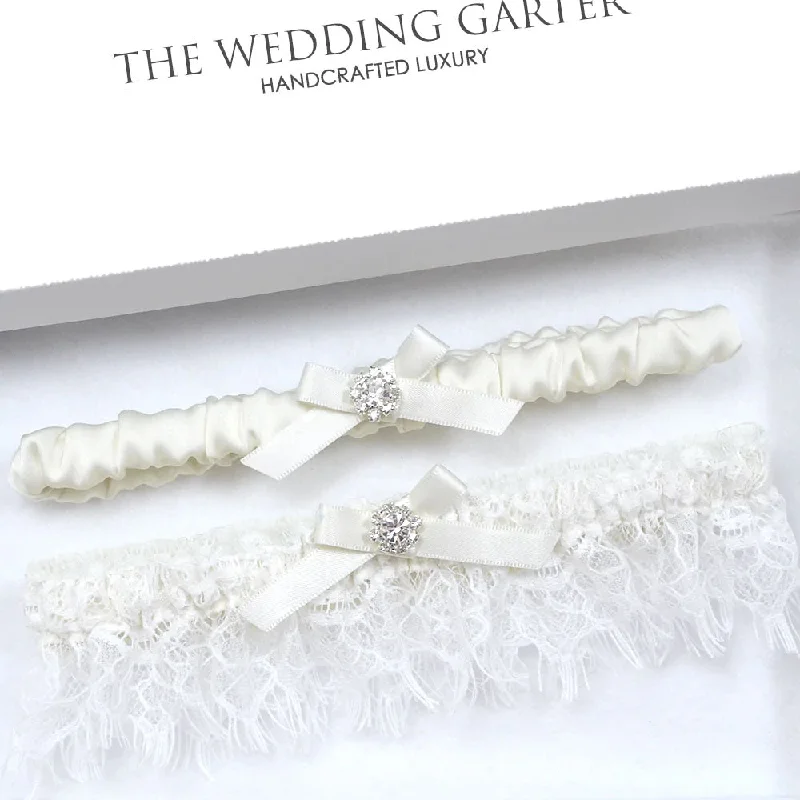Steal Deal Evangeline Ivory Satin & Chantilly Lace Wedding Garter Set