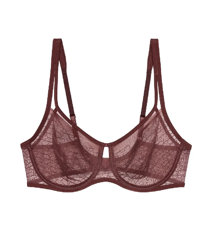 Weekend Discounts to Indulge In SIGNATURE SHEER MINIMISER BRA