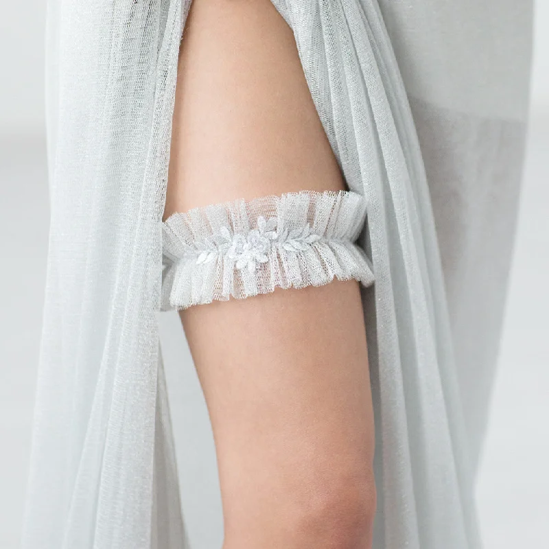 Crazy Savings Wedding Bridal Garter Silver Tule Lace