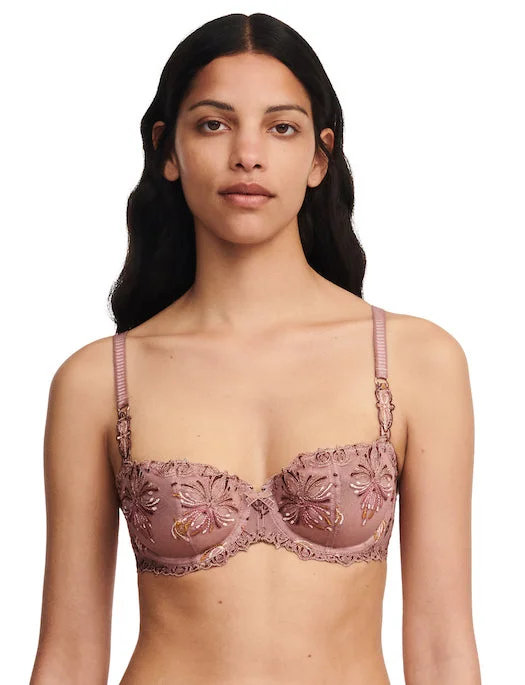 Don’t Miss Out Chantelle Champs Elysées Lace Unlined Demi Bra