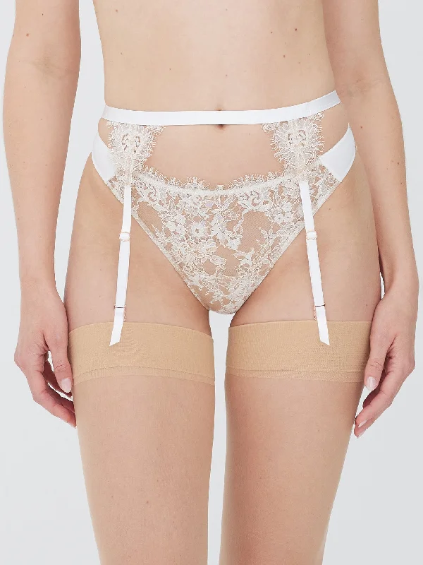 Weekend Deal Entice Lace Garter Belt