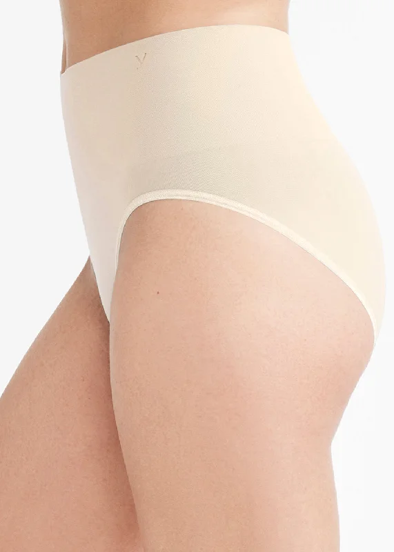 Weekend Discounts to Savor Ultralight Shaping Brief - Seamless